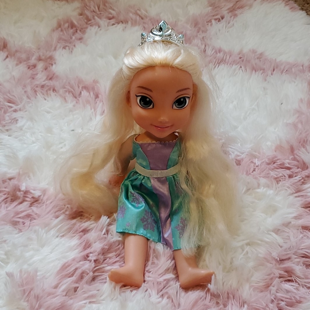 Disney Frozen Elsa Doll
